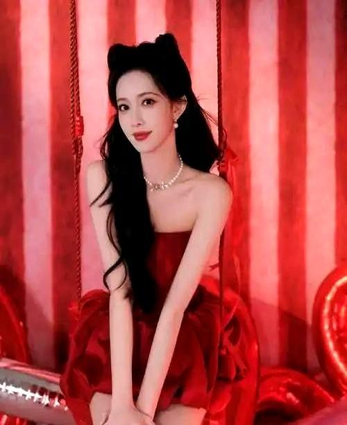 何炅问孟子义：“向往自由吗？”这姑娘的回答，真把我惊到了。她没说什么诗和