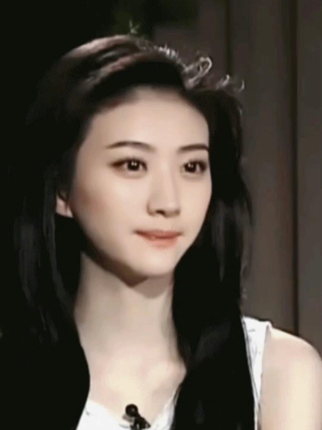 景甜和朱迪真的好像啊有没有人能懂…..🐰