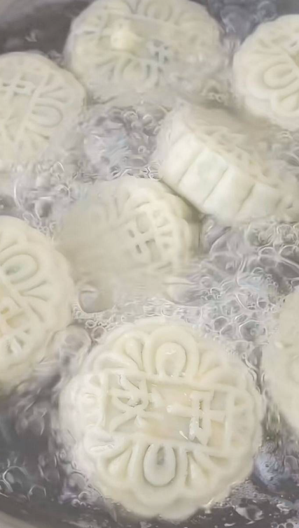 吃饺子和月饼的都沉默了