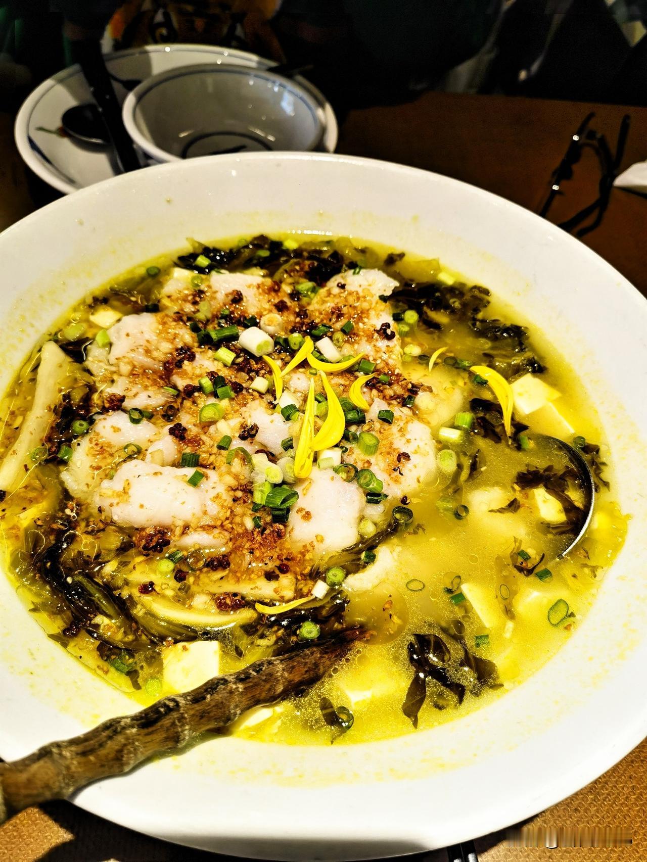 偶尔的放纵，也是口福！昨天在天街开荤啦，好久没正儿八经吃顿大餐了，这次就放纵