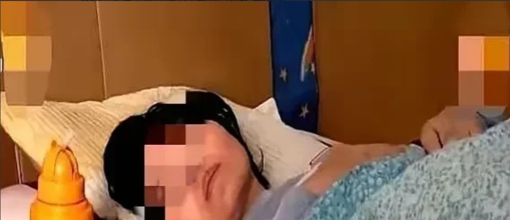 几辈子修来的福气！云南一位女孩，年仅34岁，瘫在床上好多年了。爹妈早已没，就一个