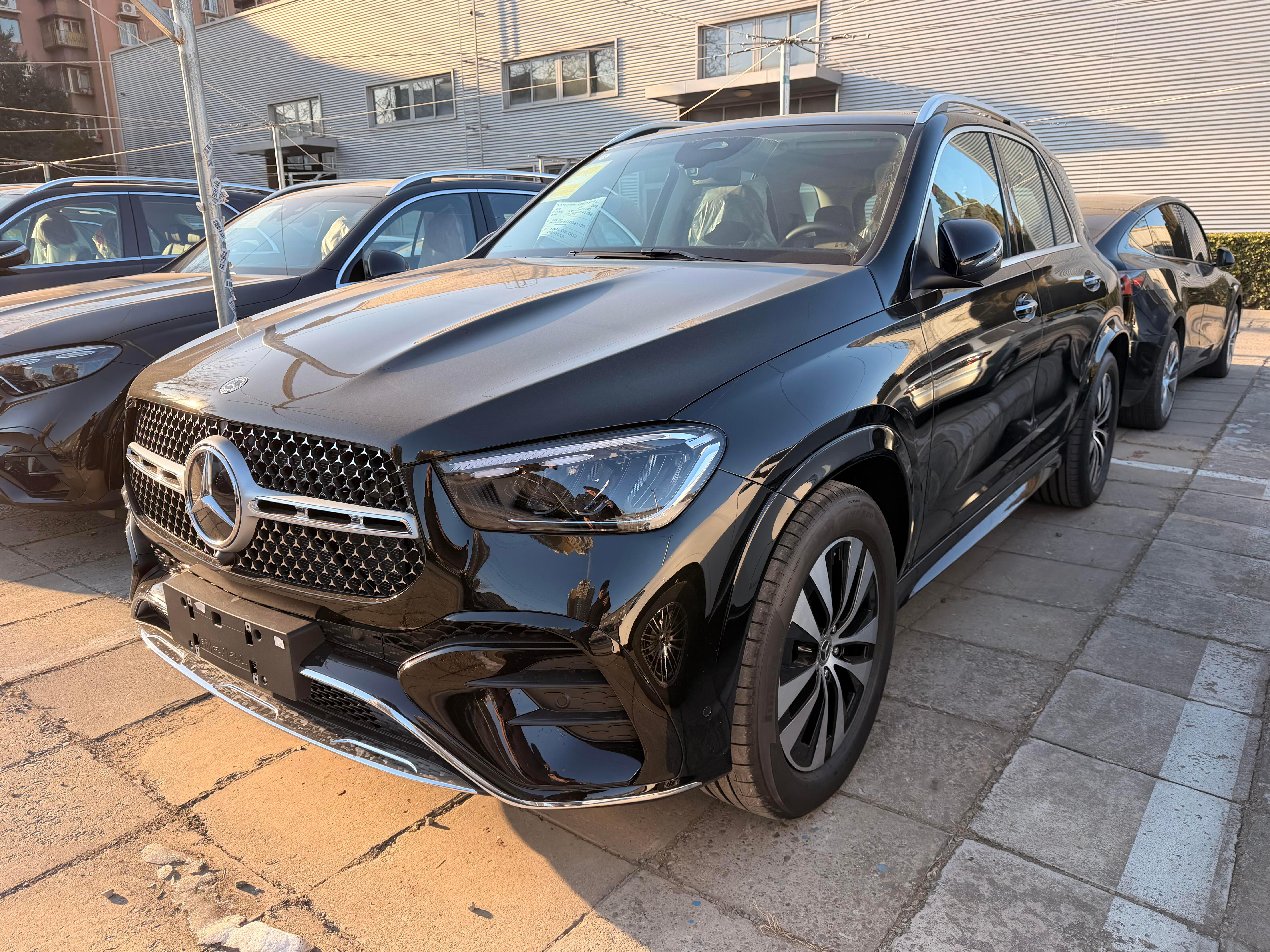 806最新款的2026款奔驰GLE350动感指导价69.98万这个车子，目前我