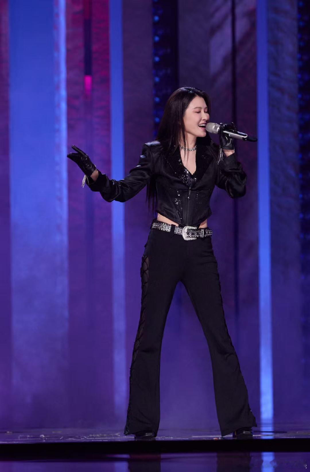 徐洁儿破音乘风2026徐洁儿姐姐超稳哒！训练时间这么短，有点小破音太正常啦。这