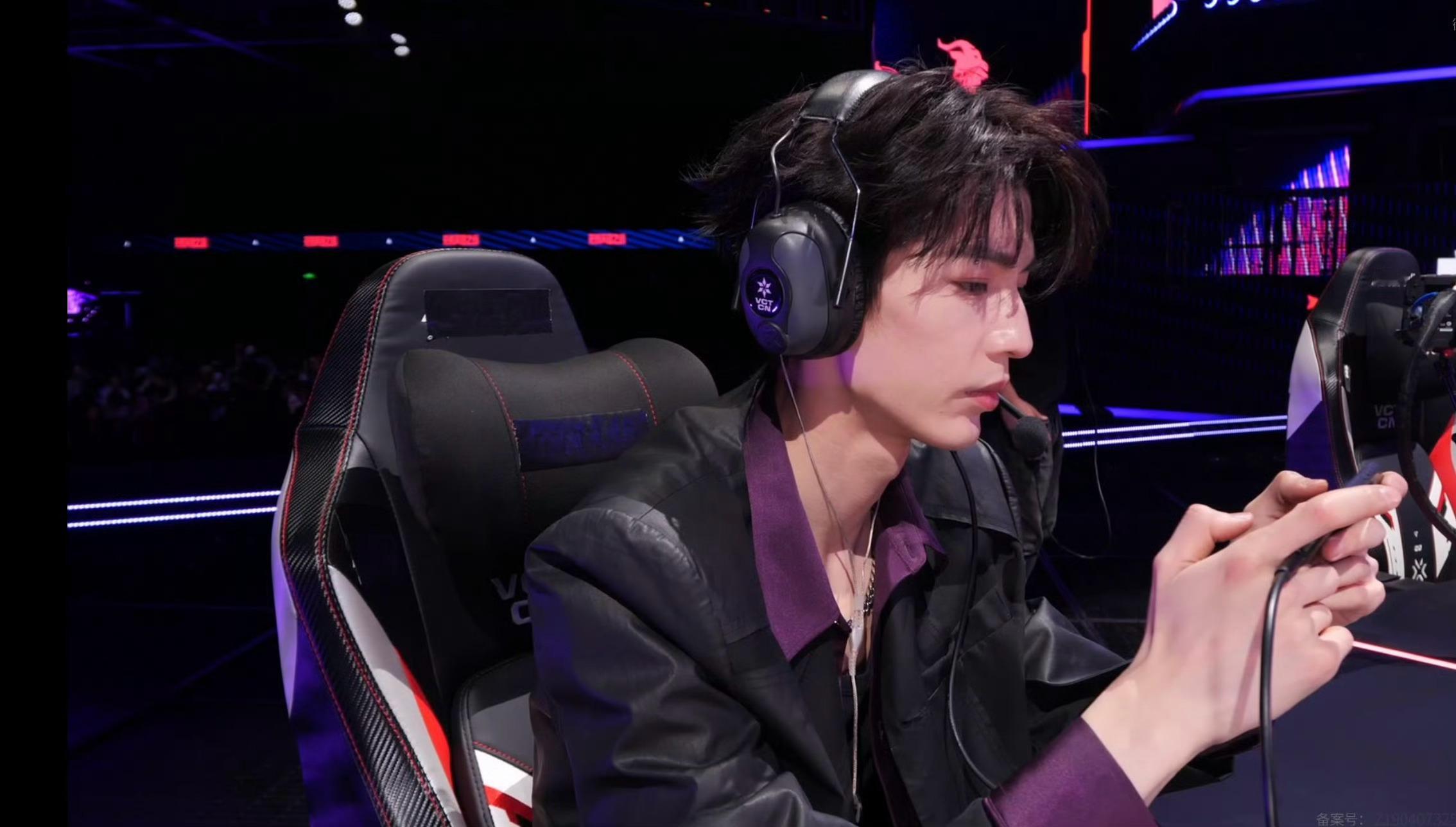 张凌赫电竞男主只是截图～