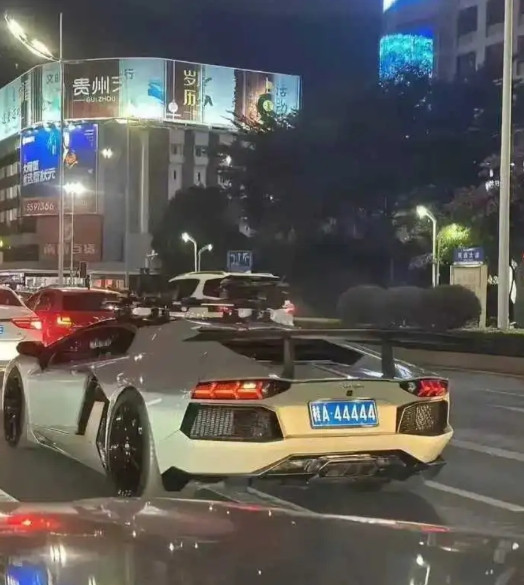 有钱人一点也不忌讳数字吗?