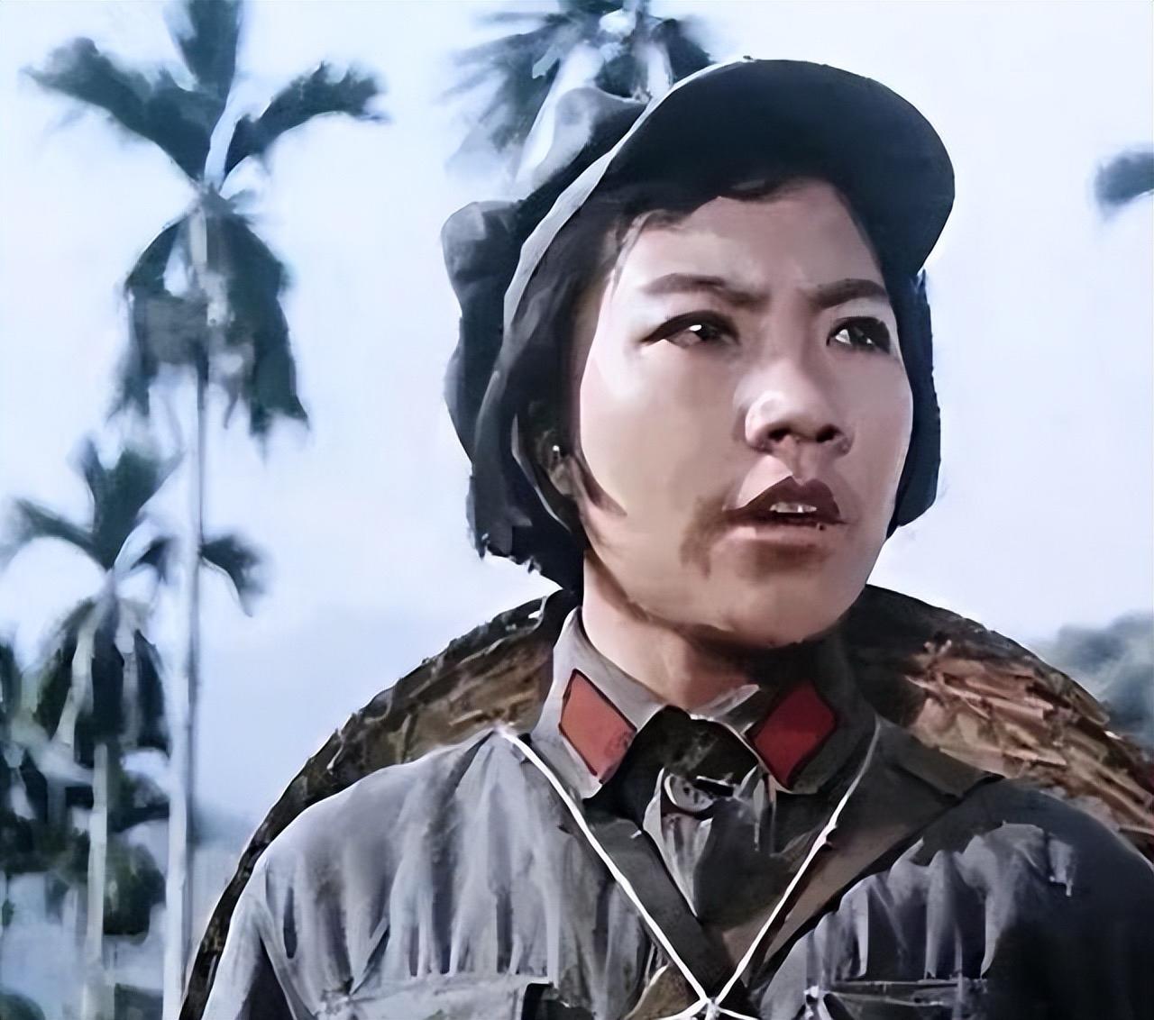 祝希娟：新中国首位百花影后。1964年，26岁她与初恋侯烽民结婚，婚后儿女双全，