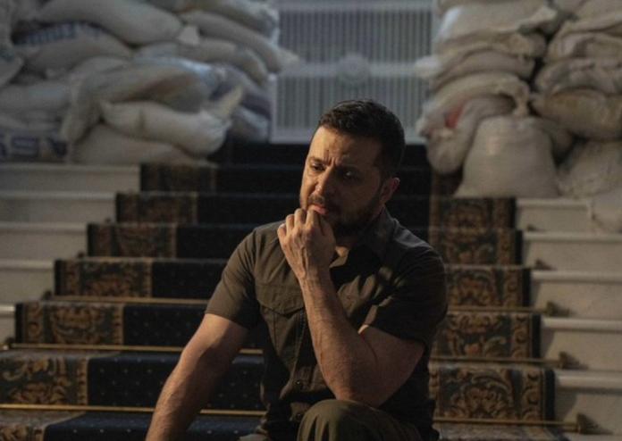 泽连斯基宣布了！躲在基辅地堡中的泽连斯基表示，乌克兰需要7000亿到8000亿美