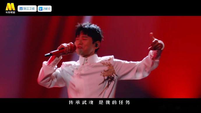 张杰国乐无双舞台收视第一国乐无双收视登顶张杰这台国乐舞台直接拿下收视登顶，真正做
