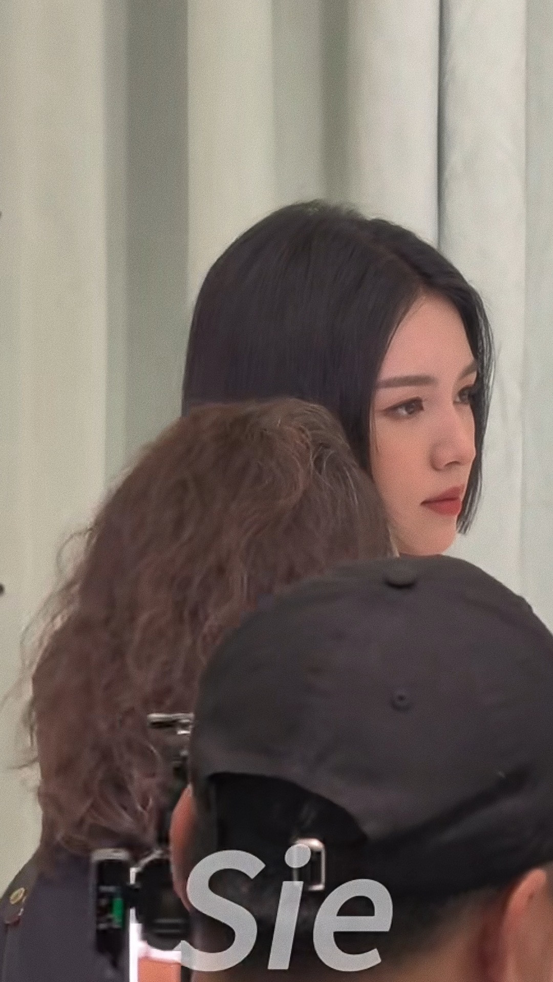 投稿周也今天红袖线下活动黑长直公主切的周也～视频生图。。。完全是震撼美貌！！！