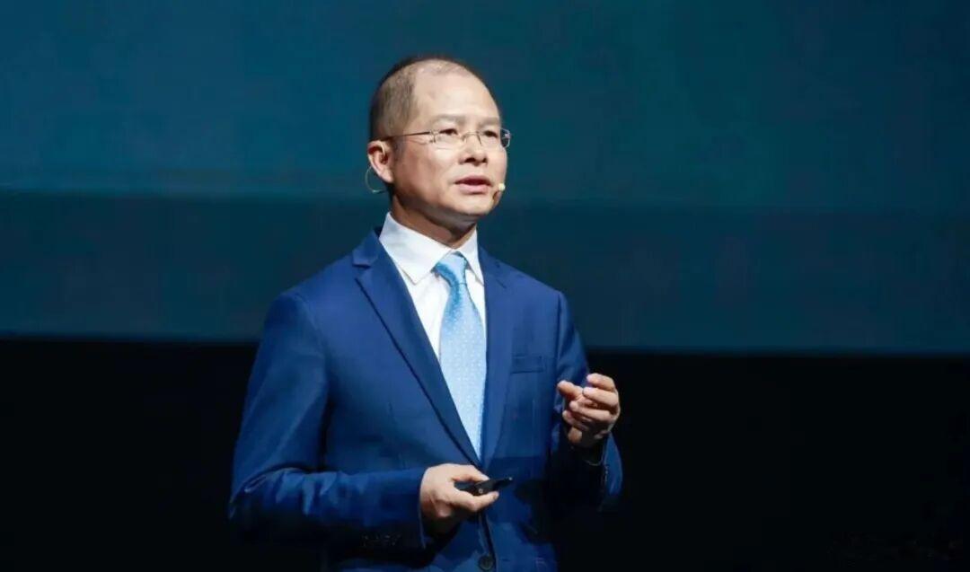 华为轮值董事长徐直军：昇腾中国市场份额已超英伟达目前昇腾满足国内市场需求还远远不足，所以没有全面拓展