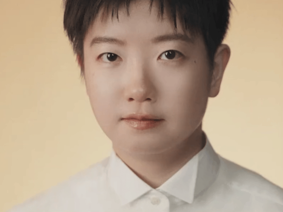 太俊了太俊了好清晰的美貌🥰孙颖莎马吉拉香氛全球代言人