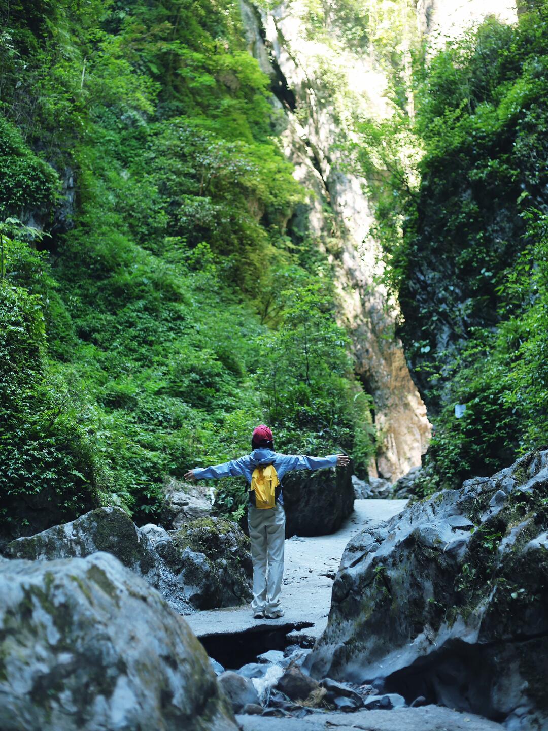 免门票！找到了川南25度峡谷避暑徒步秘境！