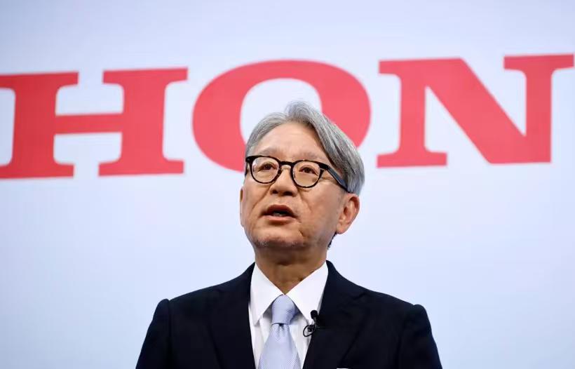 昨晚，和一位在汽车行业的朋友聊天，他说了一件令人诧异的事。本田前几天刚跟广汽