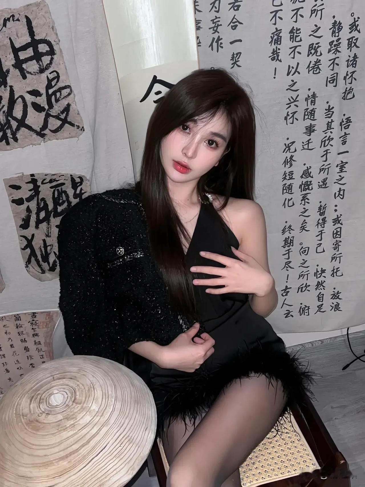 静听风声起，墨染心间事。