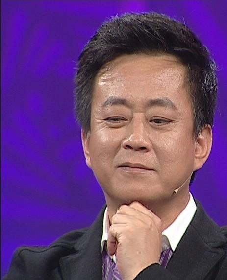 天道好轮回！朱军赢了官司丢了春晚，弦子靠诬告火了又凉，这因果，比电视剧还戳心！