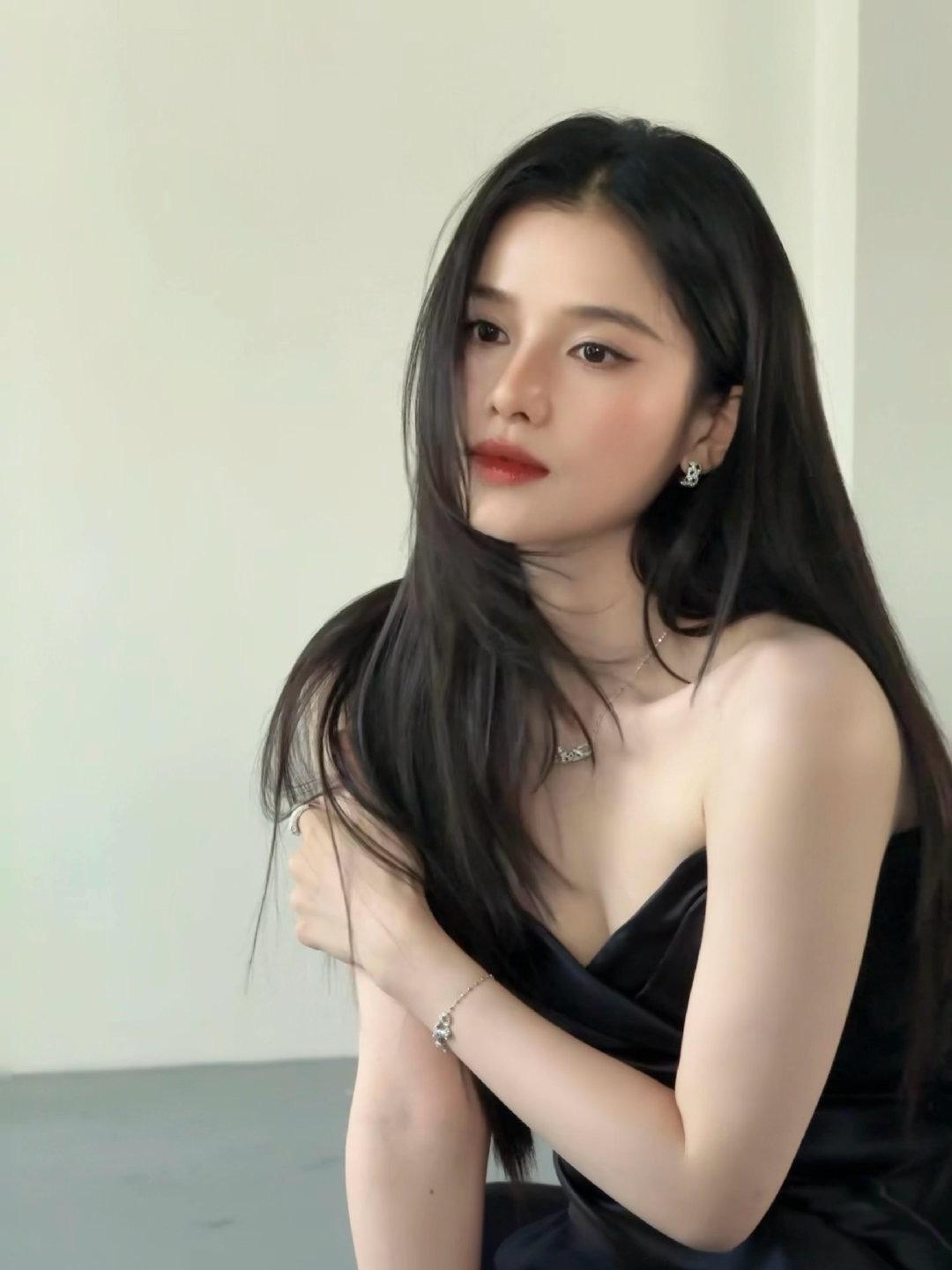 张婧仪