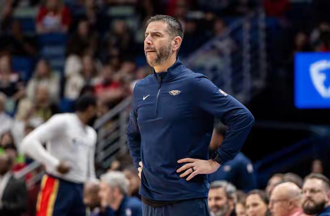 前两天各媒体刚传出建议火箭管理层下课乌度卡，改聘鹈鹕主教练博雷戈，今天火箭就大比