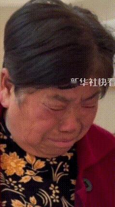 安徽，一儿媳凌晨在医院生孩子，儿子觉得太晚，就没有告诉父母，而当二老知道后，便立