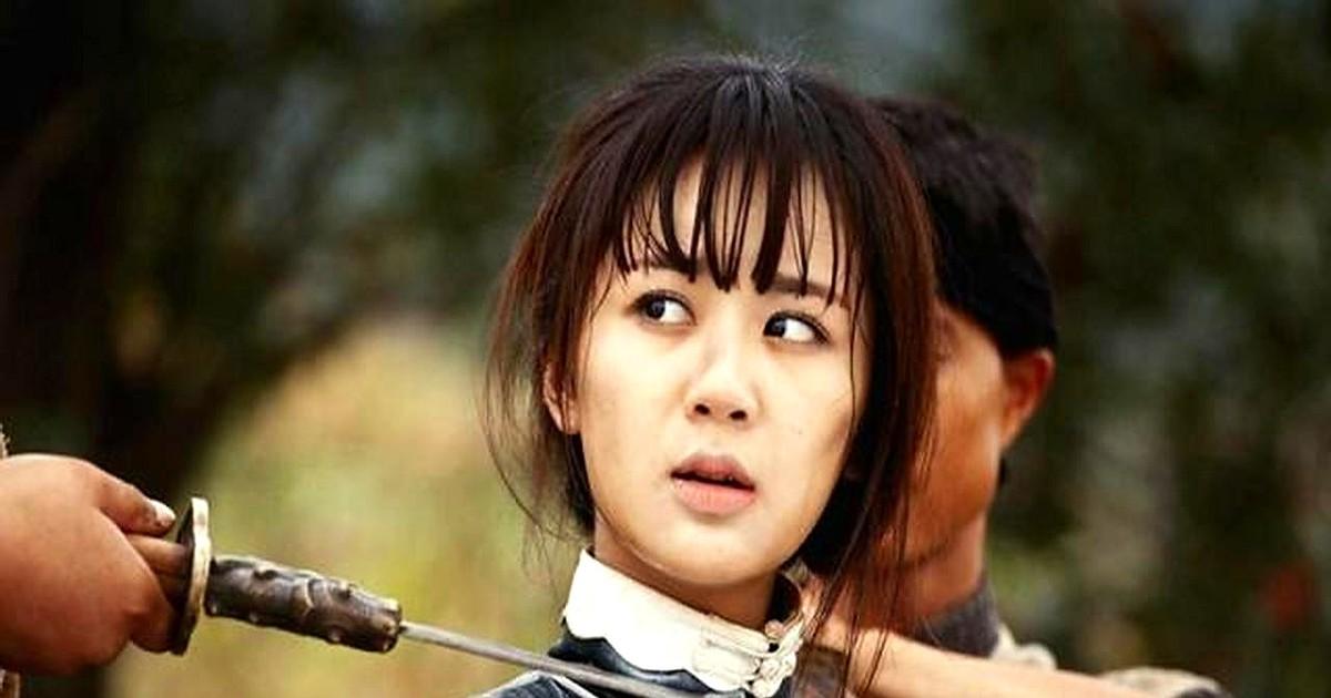 你敢信？当年郭靖宇选杨紫演《大秧歌》女主，理由居然是脸圆！都知道郭靖宇拍戏爱