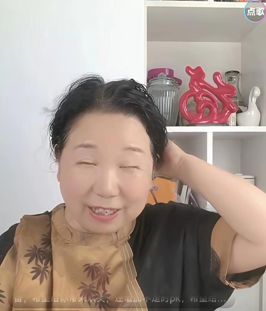 老杜一次次的跟许敏约架，想见面谈谈，可是到了开会的时候，却每次都不出现，这像不像