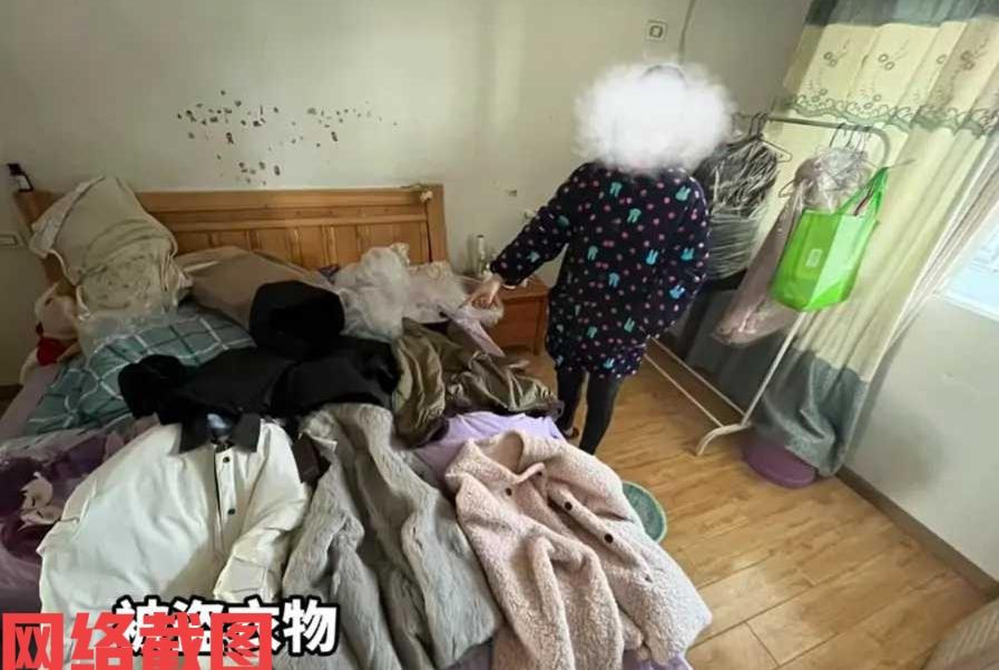 湖北武汉有女子偷衣服过冬。这里女子也是想到自己小聪明，在一家衣服门店内，趁着