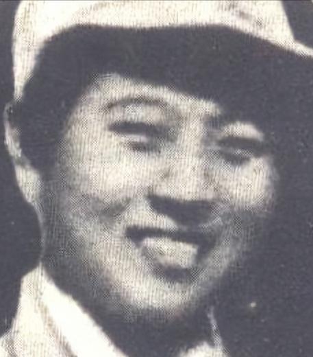 1941年，23岁的八路军女团长遭到日军包围，日军一看是女八路就想要抓活的，就在