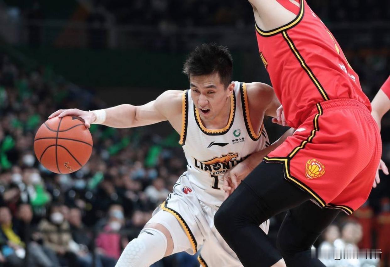 🔥热门球星版①郭艾伦：CBA喜剧人天花板，打球像开了倍速，唠嗑自带弹幕