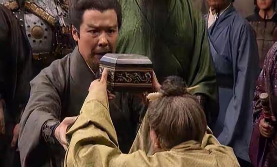 陶谦临终让徐州，可刘备接手后，为什么却始终守不住？谁都知道徐州是块肥肉，人