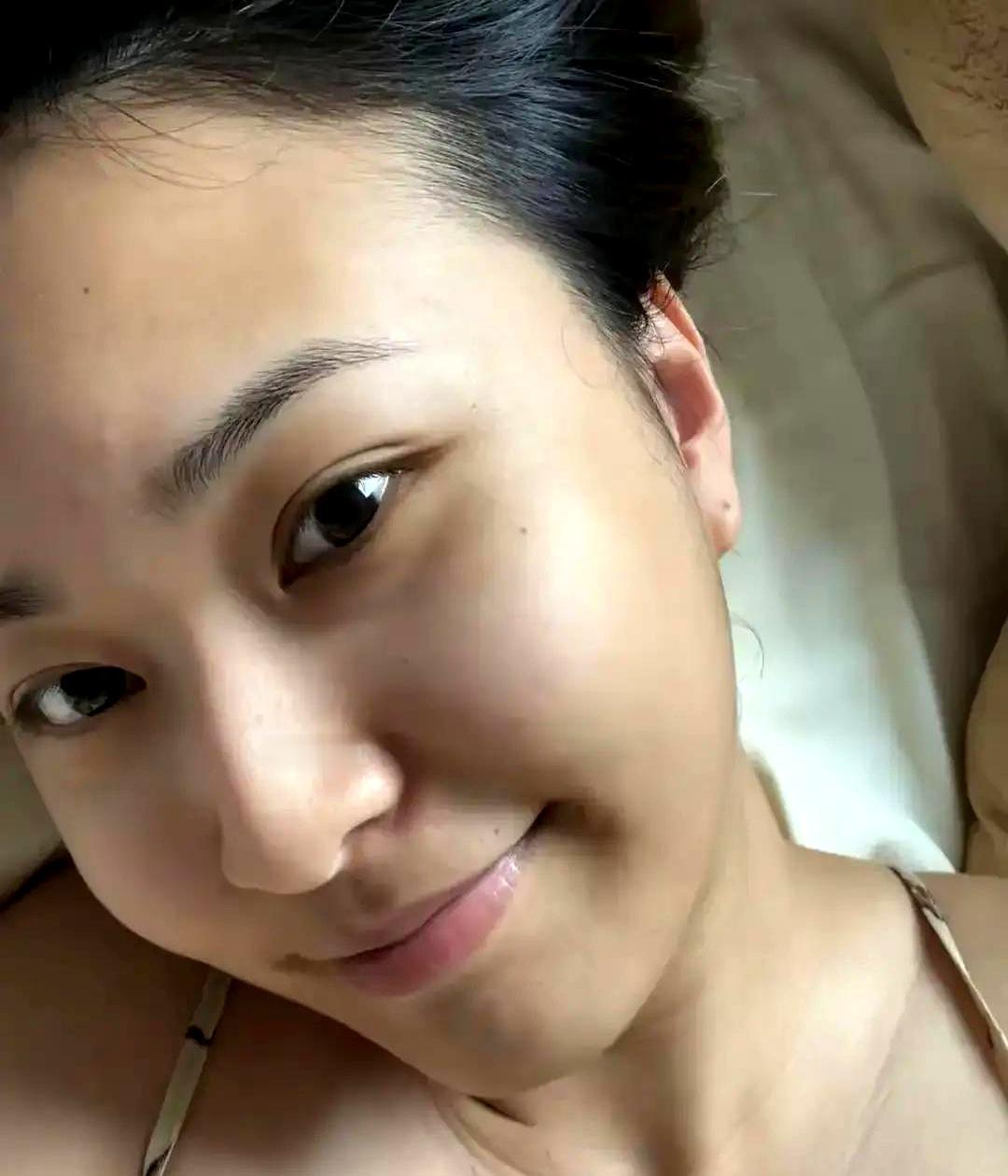 说句掏心窝子的话，90%的直男都搞错了一件事，以为情侣间最甜的互动非得是嘴唇碰嘴