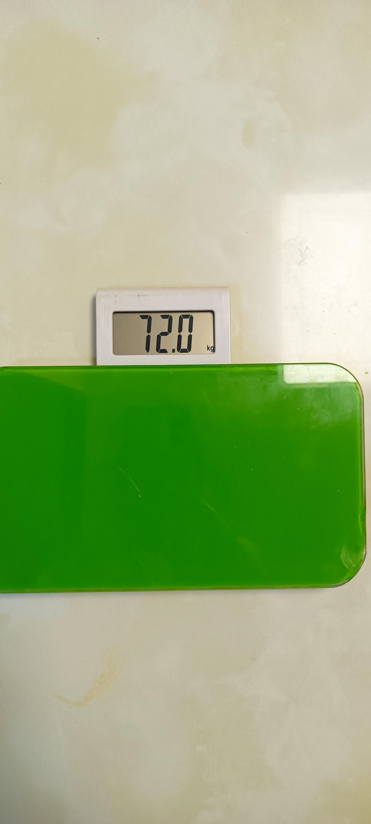 减肥真的不容易！今天是减肥的第七天，体重变化还是不大。昨天早上八点多，楼下大