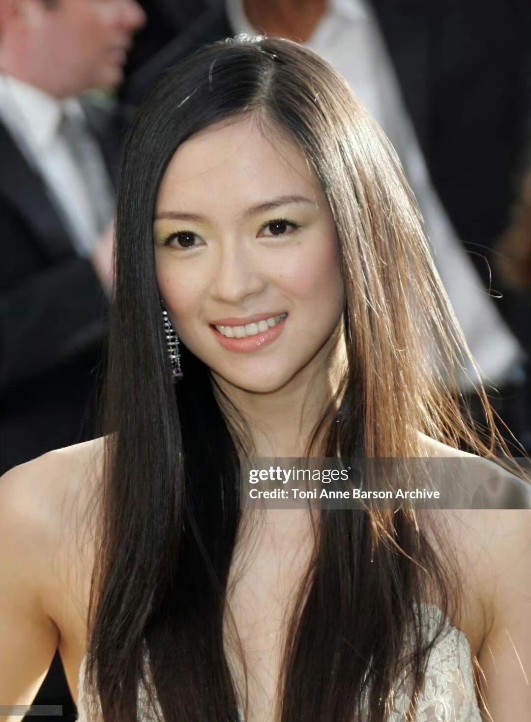 永远神采奕奕的眼神爱一些上行的美章子怡爱一些上行的美​​​