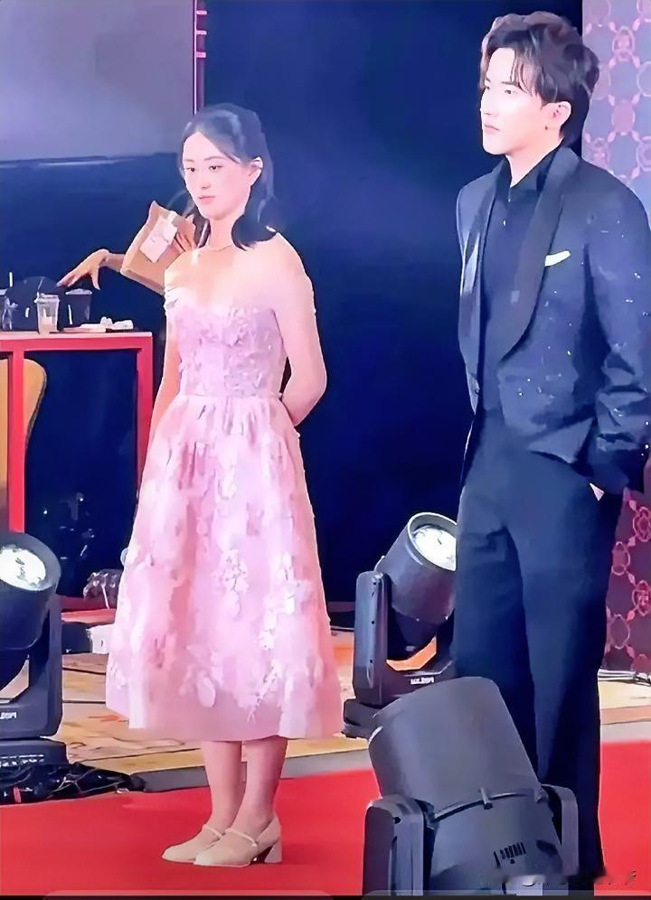 比韩剧狗血！父子离婚娶同堂姐妹，婆婆是堂姐，儿媳是堂妹，爷儿俩成连襟。事情起