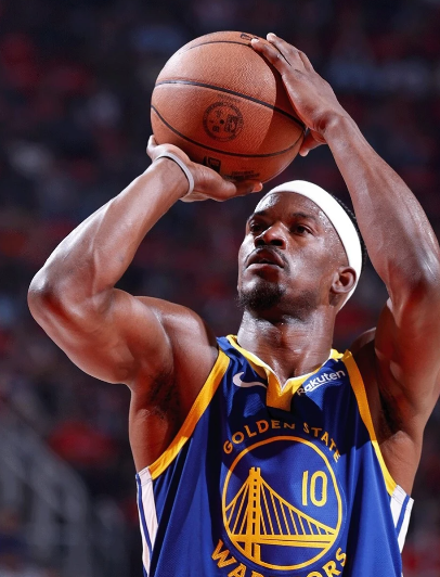 巴特勒其实仍然是一个带光环的大核之前给他配的阵容真的让他太不舒服了，最后每球硬