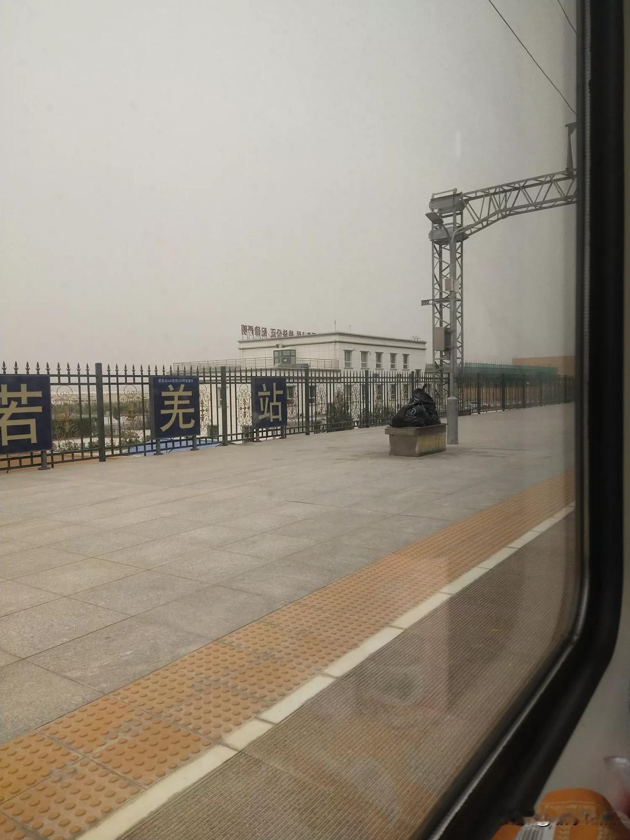 面对社会底层，你不能和他们讲修养，要能和他们一样厚脸皮，否则只能吃亏。