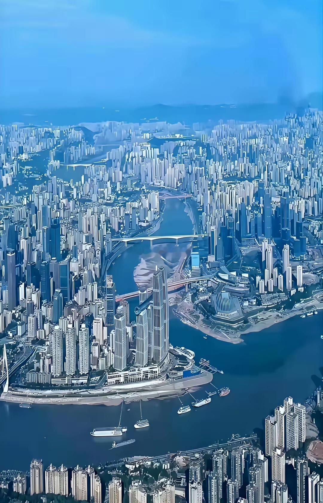 图一是香港，图二是重庆，感觉重庆还是缺点什么…