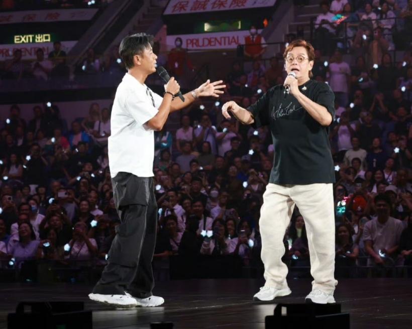 我严重怀疑，谭咏麟开演唱会，不是为了圈钱，也不是为了炫耀人脉，纯粹就是为了情