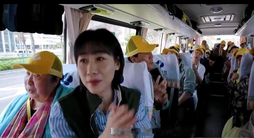讨薪的三兄弟不仅拿到钱，还挖出了别墅地下室六千万现金。《迷墙》大结局这反转，