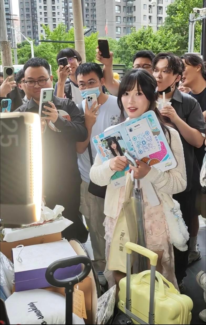 为什么日本女明星那么受男粉丝欢迎？