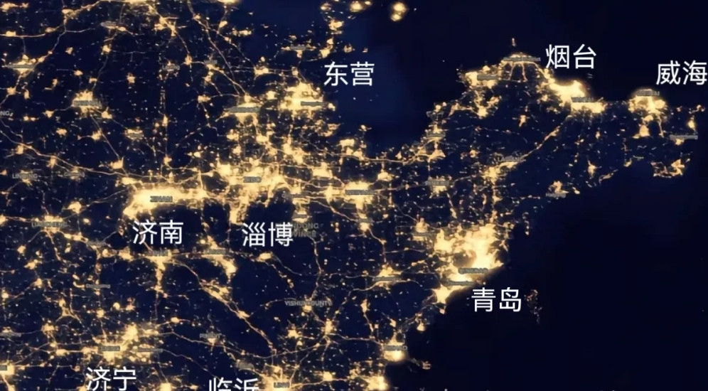 山东夜光图最奇怪的就是烟台，明明是山东第三城，但夜光图大小连前五都进不去。烟台夜