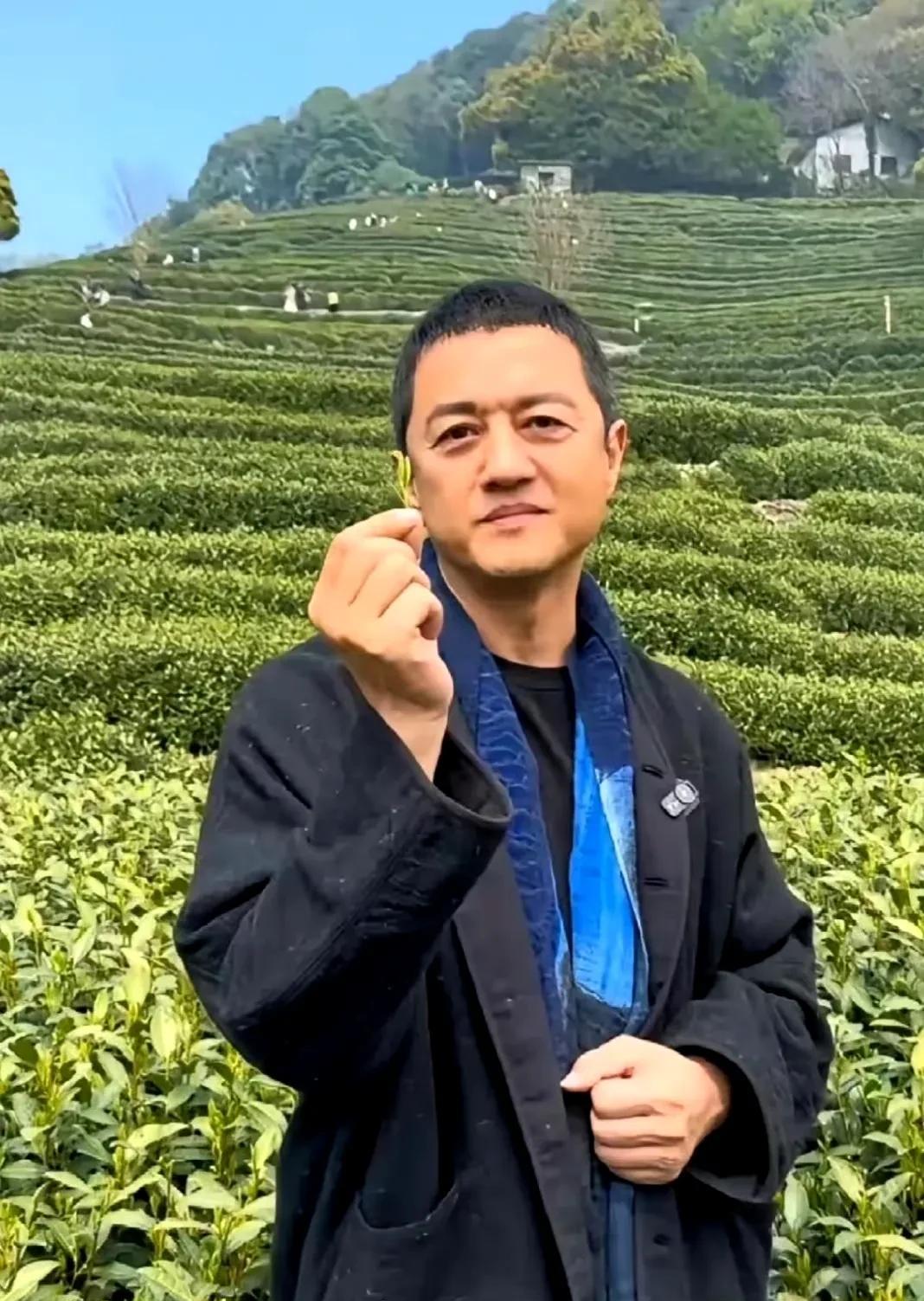 对不起我选择原谅李亚鹏发现没？虽然他做什么亏什么，但是对于女儿李嫣，他从无亏