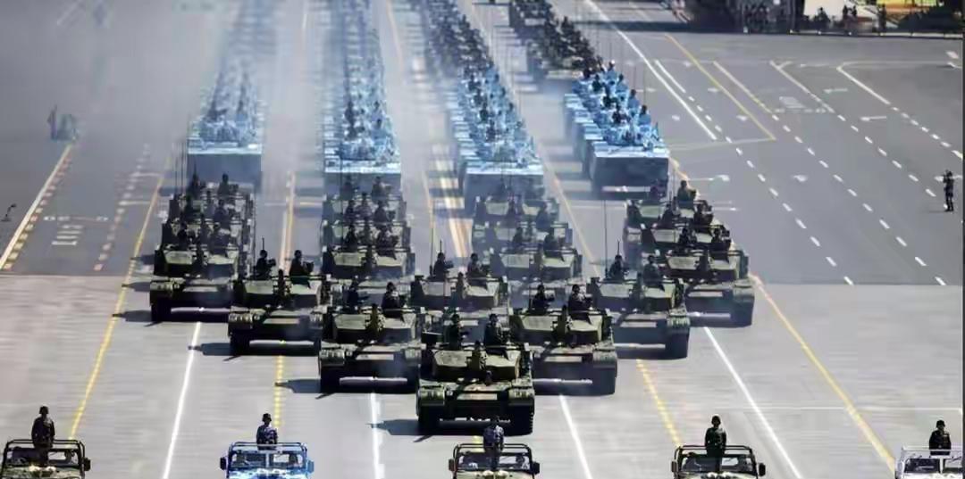 尖端武器亮相9·3阅兵，特朗普“知难而退”，美国转向收割盟友。在九三阅兵这一天。
