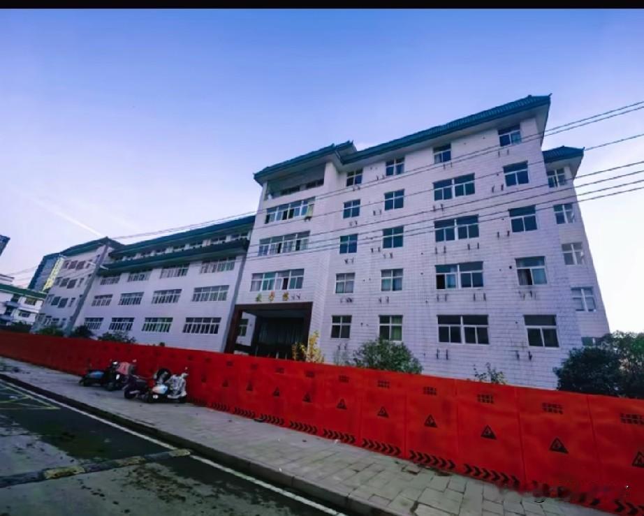 安徽和合肥有多么重视中科大？太湖路校区又给中科大了网络上曾经有一句玩笑梗:“中