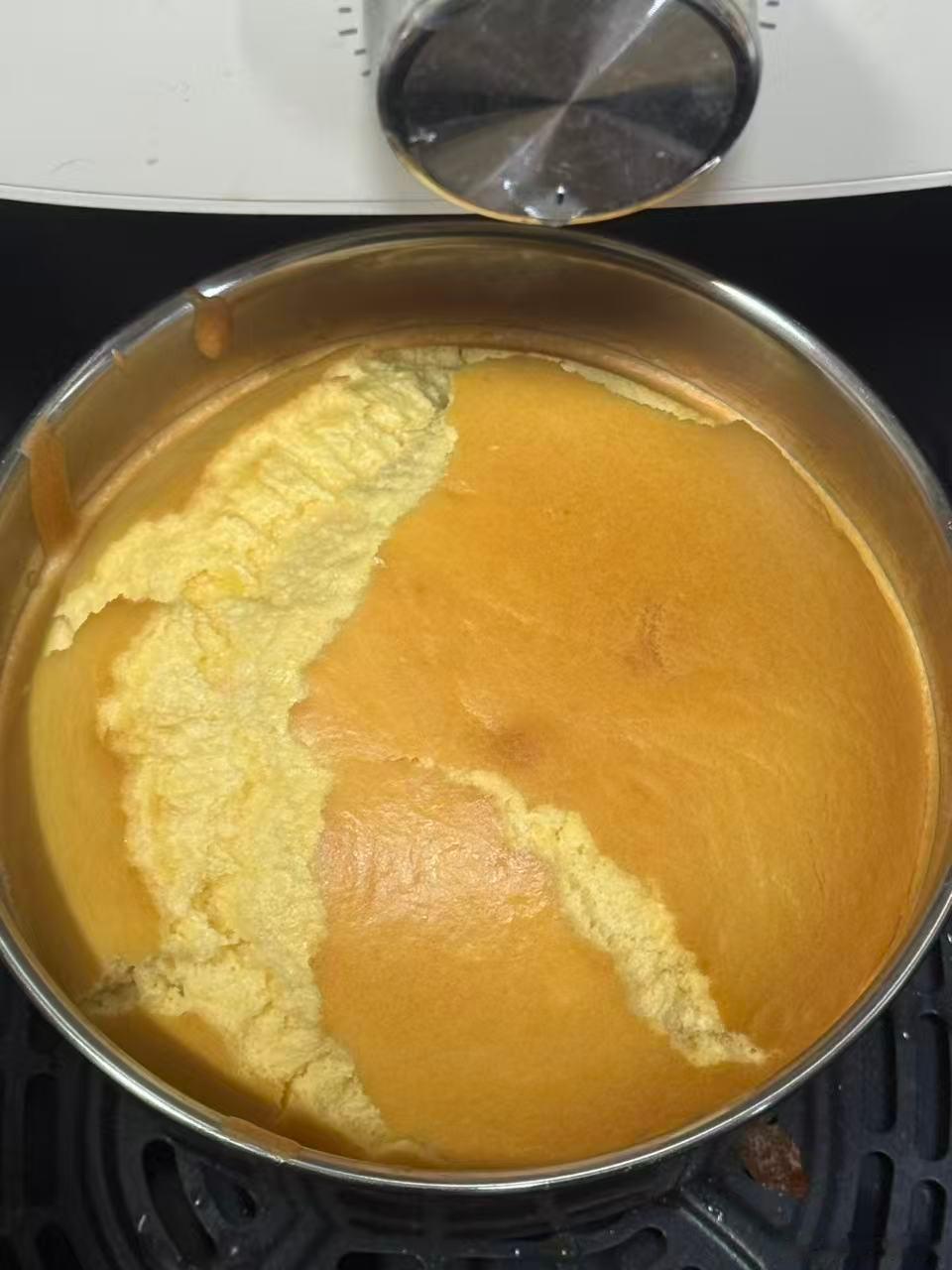空气炸锅蛋糕新手版，虽然我觉得还没有成功到能分享教程，但是有宝子想要我出教程，那
