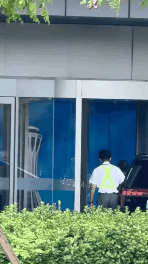 莎莎回来了，时隔一个多月，莎莎再次满血复活，连续错过了乒超，横滨，瑞典后