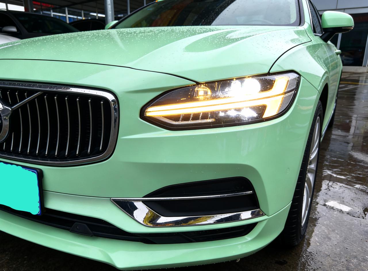 我不知道背刺到底该如何解释，如果说有的话，会不会是这样的？车灯会不会也算是一个种