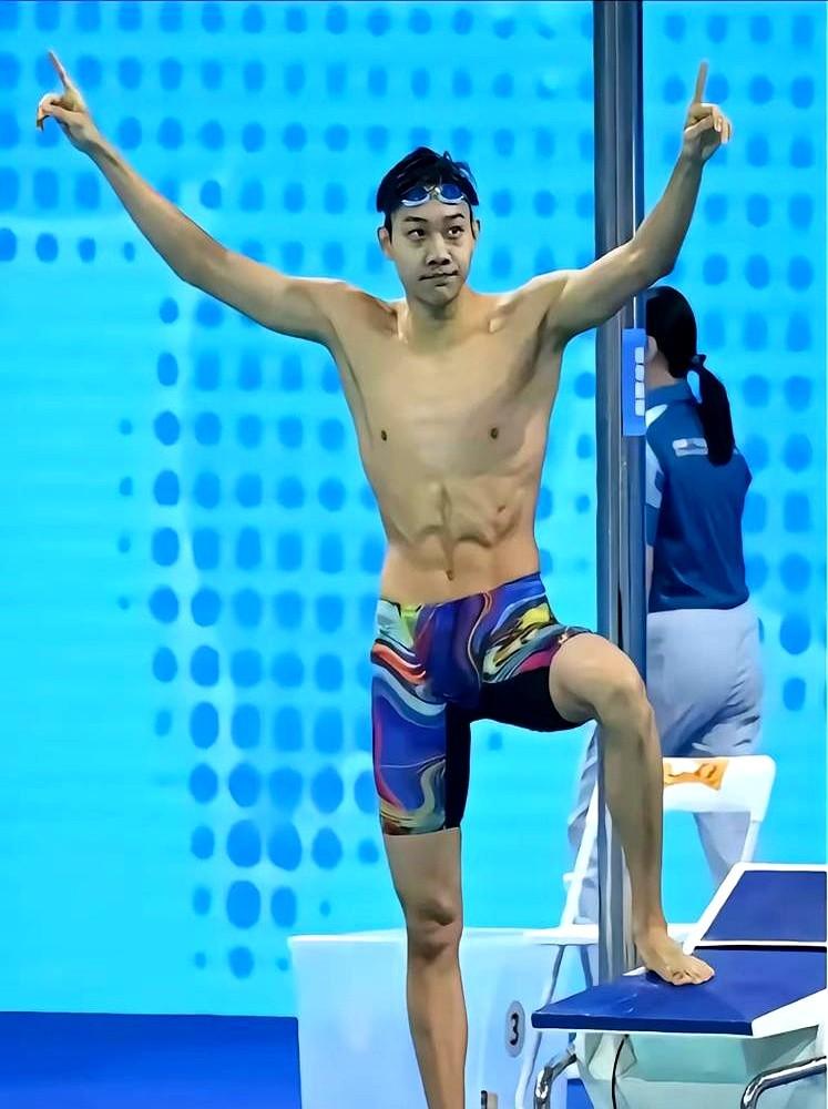 刷到有人撮合张展硕和陈妤颉谈恋爱生子，我直接笑出了声。这届网友真能整活，把运动员