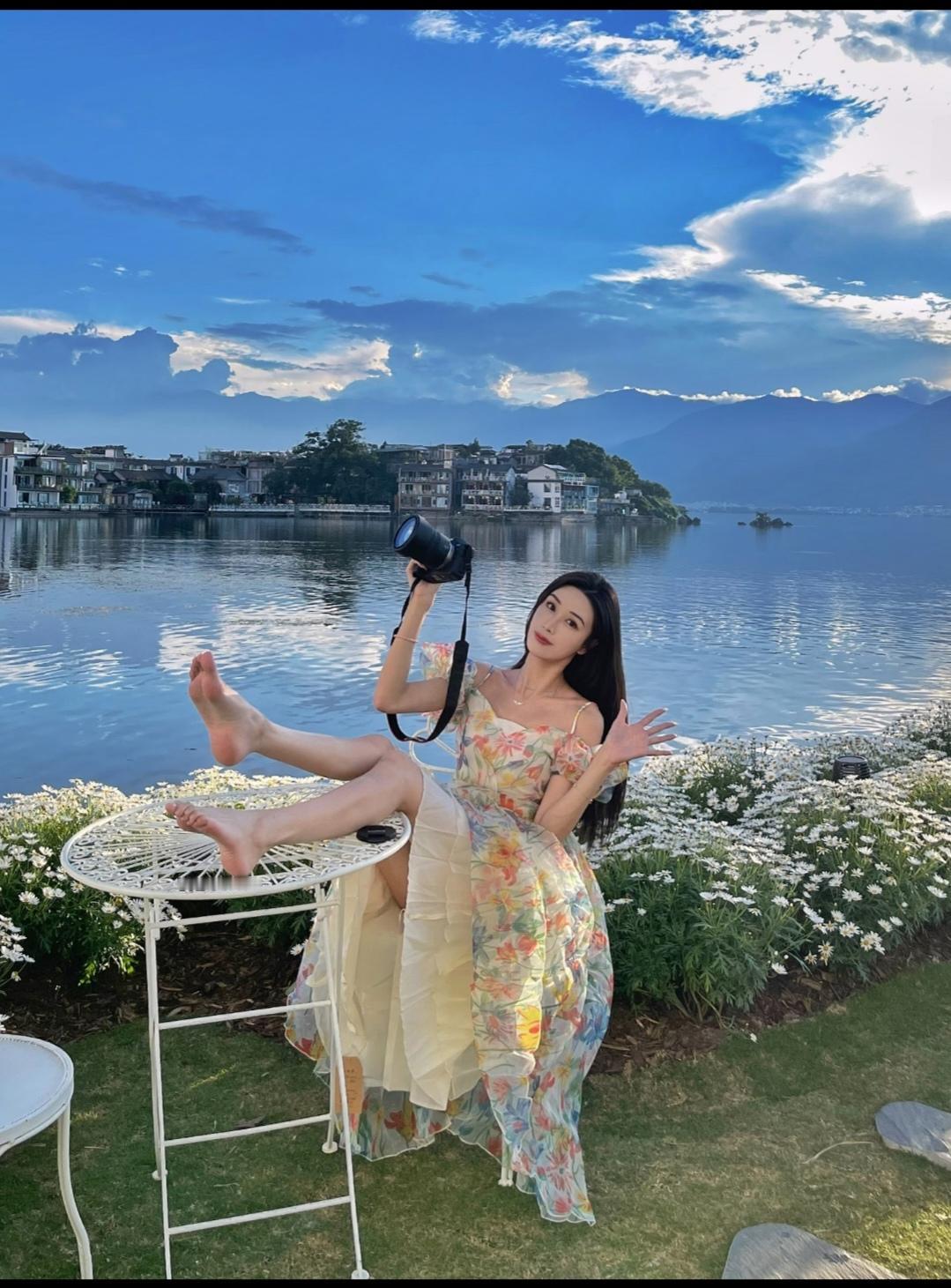 天啊，景色好美，人也很迷人。