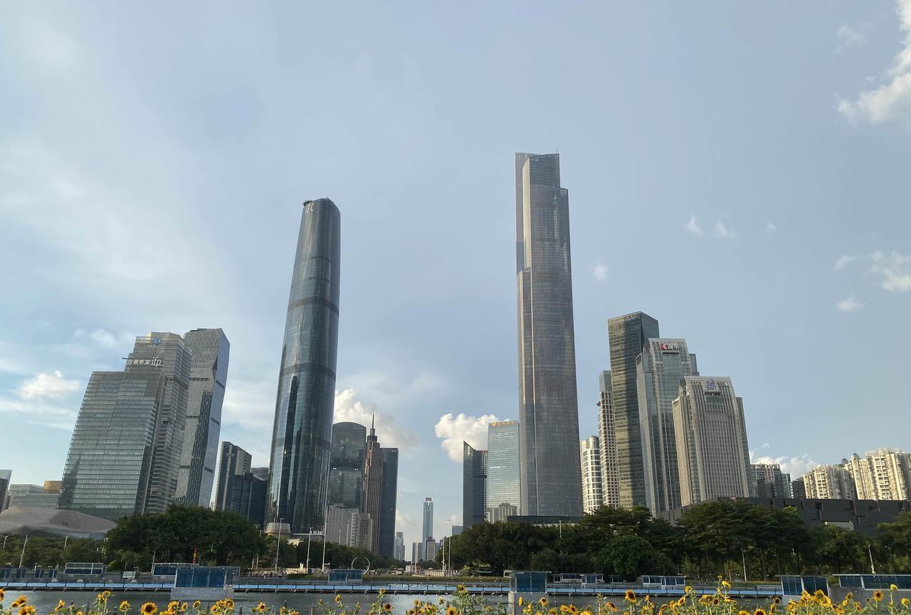 最快提升自己收入的方法，其实就是“抄作业”。我在广州珠江新城工作的时候，工资底薪