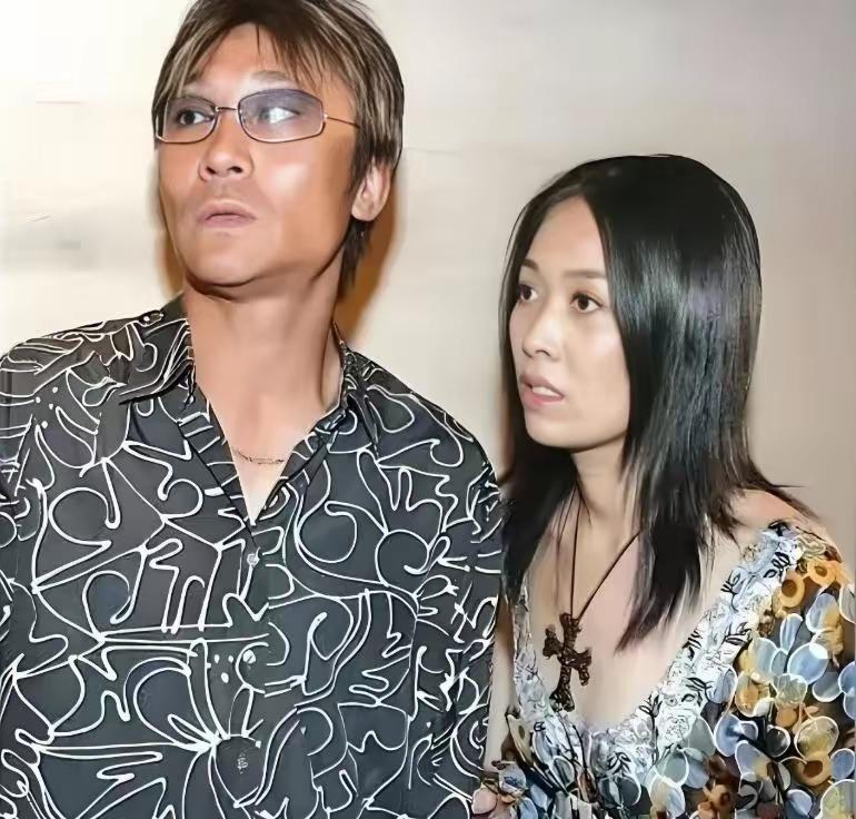 那英是真的挺体面的，当年男友高峰背着她有私生子，她果断结束这段感情，自己独自抚养