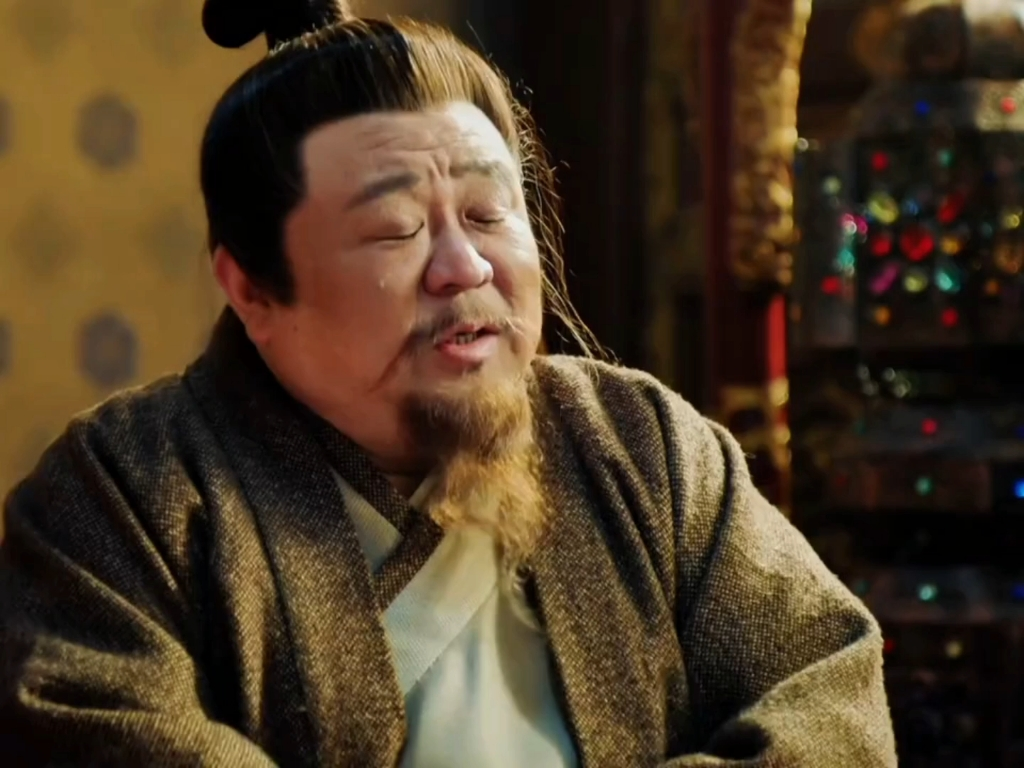 历史上所有成熟的储君，都极度回避亲自带兵出征。道理很简单：皇帝亲征，输赢都稳；太子亲征，输赢皆亏。永